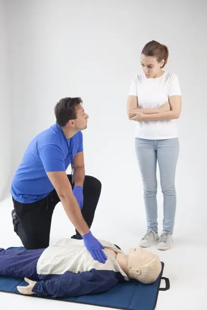 【前編】救命処置とは?あなたにもできる人助け!何か起こる前に事前準備を始めよう!