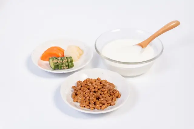 納豆とヨーグルトで骨粗しょう症予防に?!食べ合わせで栄養がパワーアップ