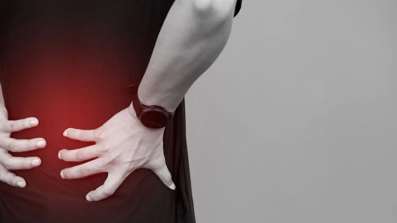 繰り返すぎっくり腰を防ぐ！原因・メカニズム・再発防止のための工夫をご紹介｜スマートウェイ