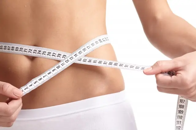 普段の歩き方を意識するだけ?歩くだけダイエット!