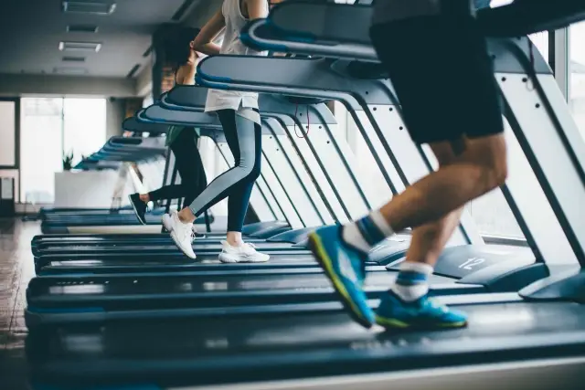 有酸素運動とは?脂肪燃焼効果の高い運動とはこのことだった!トレーナーが解説します!